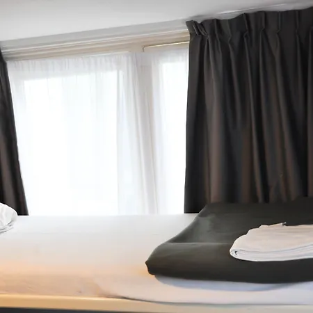 Travel Hotel