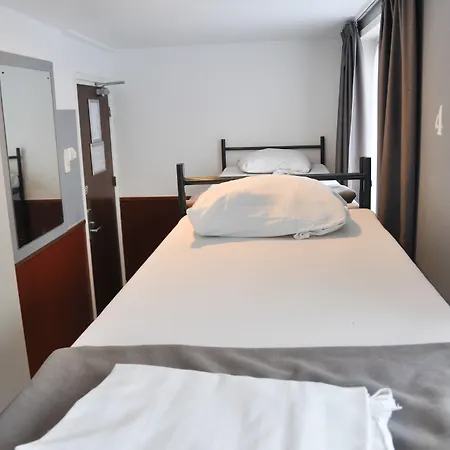 Travel Hotel