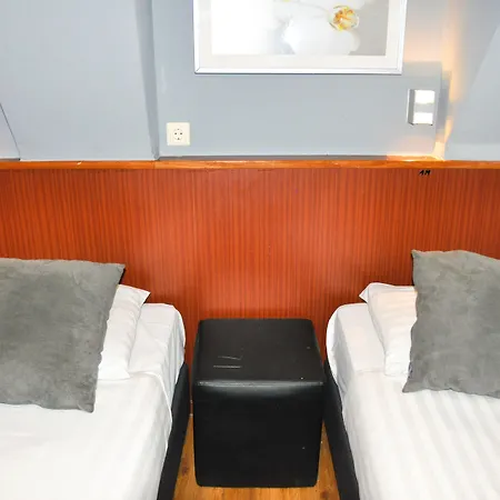 Travel 2* Amsterdam